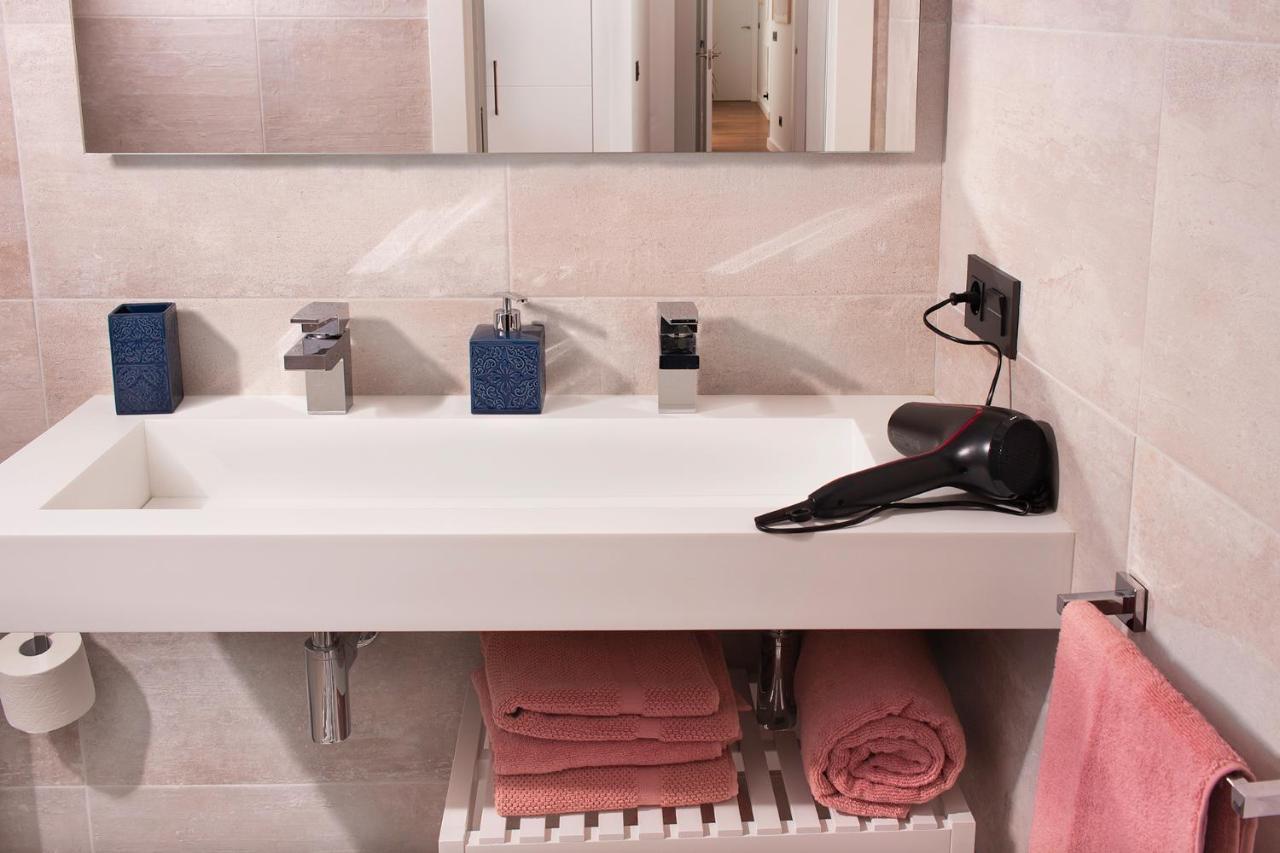 Apto. Maese Montanes. Centrico Con Piscina Privada Seville Ngoại thất bức ảnh